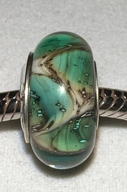 Authentic Chamilia Green Silver Peaks Ob-148A Murano Glass Sterling Silver Bead