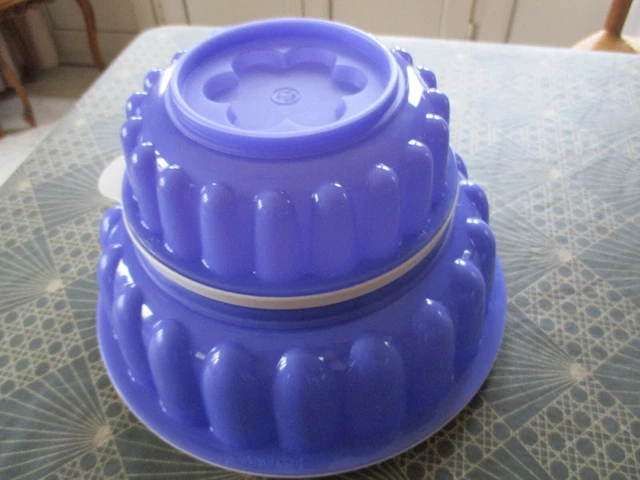 TUPPERWARE GRAND MOULE A CHARLOTTE FORME COURONNE Diamètre 23 cm + 2 CADEAUX EUR 20,00 - FR