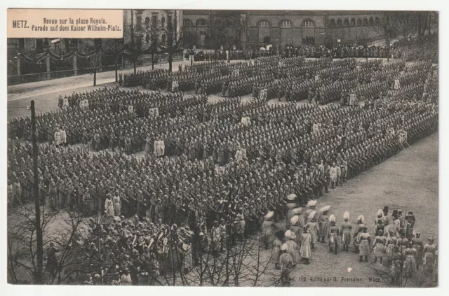 METZ - Moselle - CPA 57 - Militaire - Revue Place Royale Kaiser
