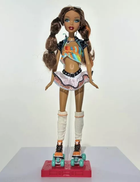 Barbie My Scene ROLLER GIRL  Madison Doll Mattel