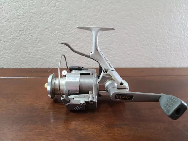 VINTAGE QUANTUM HYPERCAST Long Stroke HC3 Spinning Reel by Zebco