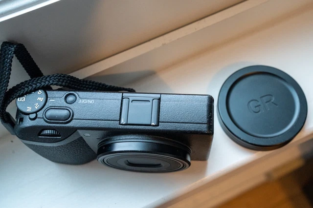 [Near Mint] Ricoh GR IIIx Digital Camera with Box and Accessories in USA 7