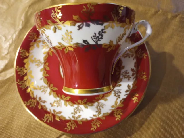Aynsley Vintage Deep Red Bands With Gilt Design Corset Shape Tea Cup & Saucer 3