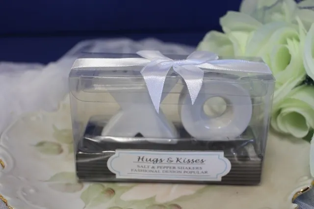 Wedding Bomboniere & Favours - Salt & Pepper Shakers - Hugs and Kisses