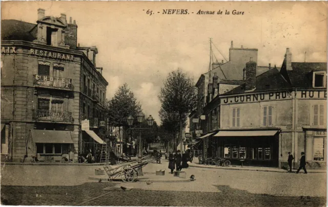 CPA NEVERS - Avenue de la Gare (420793)
