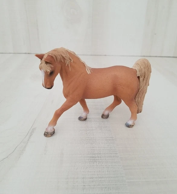 Schleich Brown Stallion Horse 2007 Retired Tennessee Walker