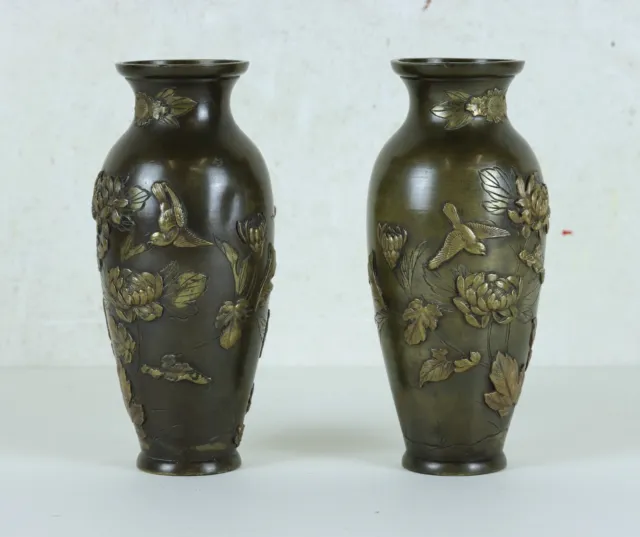 Fine Pair of Small Japanese Meiji Period Mixed Metal Vases 2