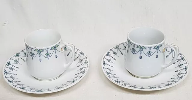 Porcelaine Allemande Altwasser Paire De Tasses A Cafe Vers 1900 Jugendstil