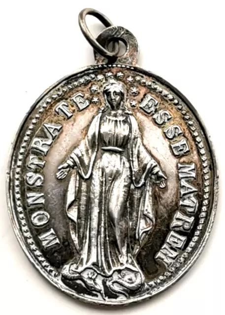Medaglia d'argento. Miracolosa Nostra Signora Vergine Maria. Monstra Te...