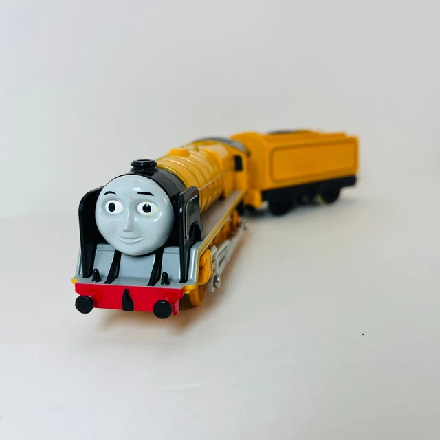 Thomas & Friends Locomotive Diesel 10 – Jouet Moulé Sous Pression Avec Aimants, Compatible Circuits Take-n-Play Thomas & Friends Locomotive Diesel 10 – Jouet Moulé Sous Pression Avec Aimants, Compatible Circuits Take-n-Play