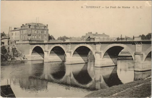 CPA ÉPERNAY Le Pont de MARNE C.L.C. (125977)