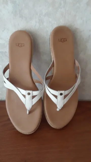 Women's UGG Sandals  AUSTRALIA  Annice White Leather Thong Flip Flop Sz.8