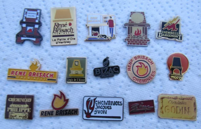 Lot De 15 Pin's Sur Les Cheminees