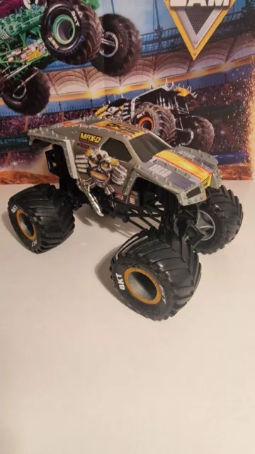 Monster Jam Monster Truck MAX-D 1:24