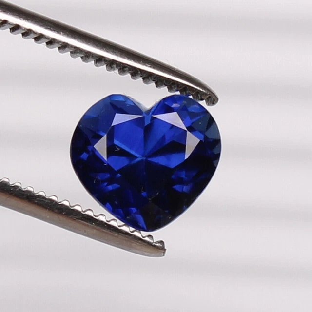 Pierre Précieuse Rare Non Sertie, Saphir Bleu De Ceylan De 0 Carat De Taille Ovale Vvs