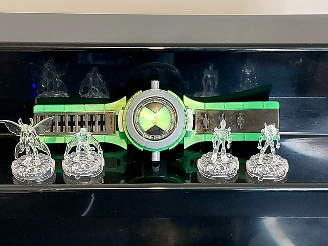 BEN 10 ALIEN Force Ultimate Omnitrix Watch With Crystal Figure Toppers ...