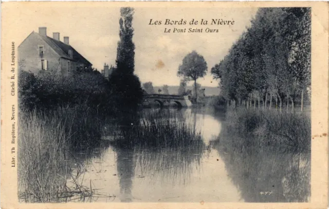 CPA Les Bords de la Nievre - Le Pont St-Ours (457283)
