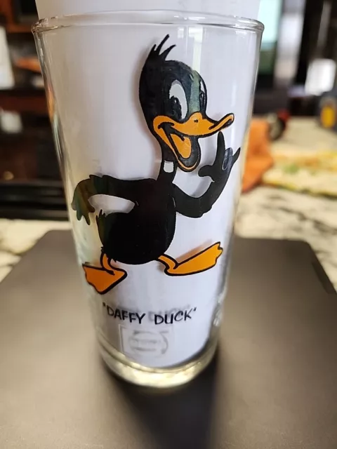 Vintage 1973 Looney Tunes Daffy Duck Warner Bros. Pepsi Collector Series Glass