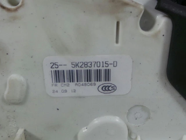 2013 VOLKSWAGEN POLO Assemblaggio serratura porta anteriore sinistra