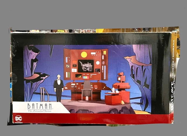 DC COLLECTIBLES BATMAN the Animated Series Batcave with Alfred ...