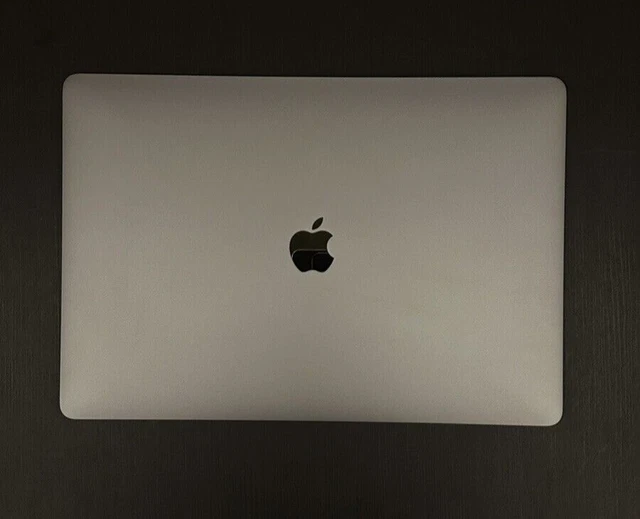 MacBook Pro (15 pollici Touchbar, 2017) Intel Core i7 512gb SSD 16GB RAM