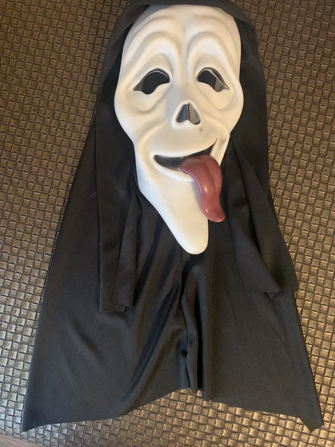 Scream Mask Tongue Out Ghostface Whassup