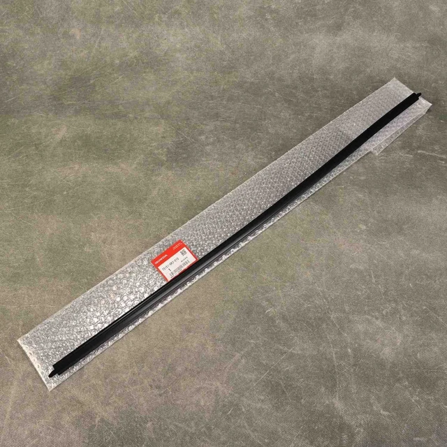 Genuine OEM For Honda Integra DC1 DC2 Front Glass Windshield Molding RH LH & Upper 3 Set : Buy Online At Best Price In KSA - Souq Is Now - Foto 3