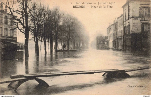 95 BEZONS _S08545_ Inondations Janvier 1910 Place de la F�te