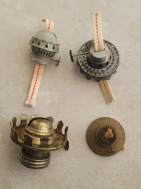 ANCIENNE LAMPE DE VÉLO A ACÉTYLÈNE LAMPE PORTABLE OLD BICYCLE LAMP vecchia lampa EUR 60,00 - FR