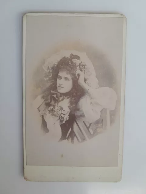 Victorian Carte de Visite CDV: Stunning Young Woman Hairstyle Fashion