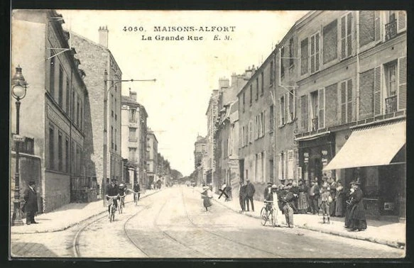 CPA Maisons-Alfort, La Grande Rue