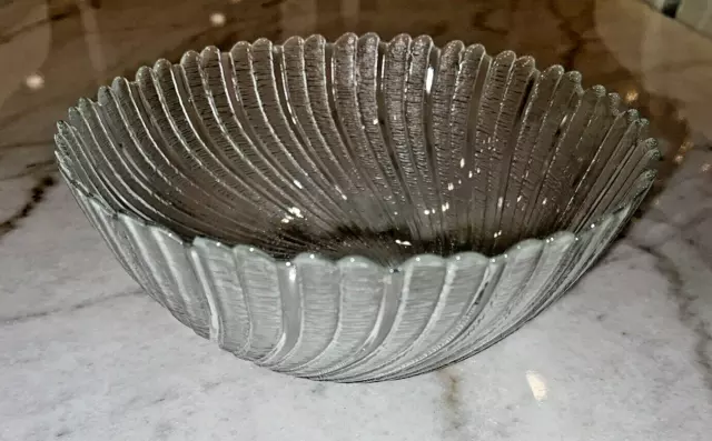 Arcoroc Seabreeze Serving Bowl 10"  Clear Glass Swirl Vtg