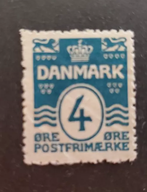 Denmark  nice 4 ore wavy line almost MNH