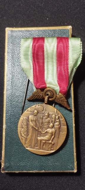 Médaille Française "Classe Bronze Du Mérite Sportif" - Pleine Taille - R3B/06/2025 (REF25485) - Occasion Bon état