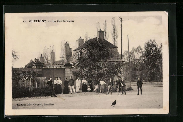 CPA Guérigny, La Gendarmerie 1909