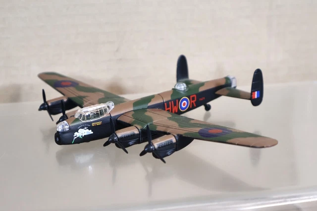 Avro Lancaster, 1/144 Corgi (Gebraucht) in Lyss für CHF 11 - mit