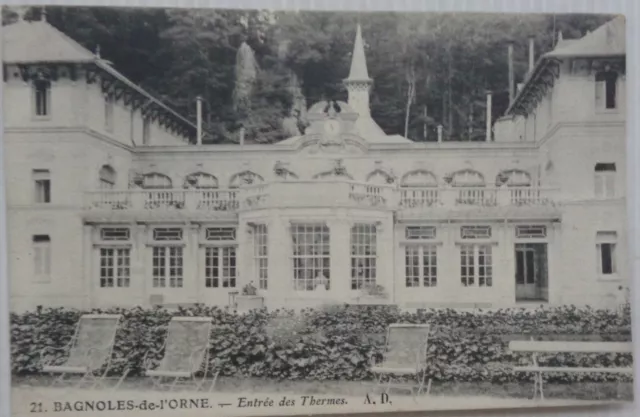 BAGNOLES DE L'ORNE 61 cpa Entrée des Thermes Bon Etat 1916