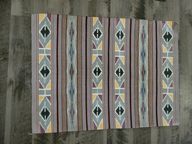 Navajo Indian rug, Crystal design, larger size