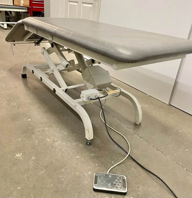 Akon Huntleigh A6322 Physical Therapy / Ultrasound table