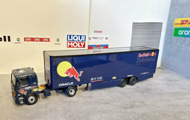 Oracle Red Bull Formula 1 Team Car Transporter  Superb -1/50 Scale