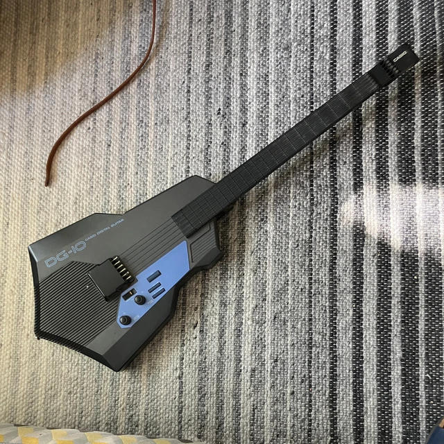 VINTAGE 1980S CASIO DG10 digital guitar w/ keyboard sounds + drum