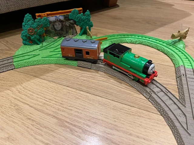 Thomas Wild Ride FERROVIA MOTORIZZATA FISHER-PRICE Thomas & Friends Trackmaster - Thomas ...