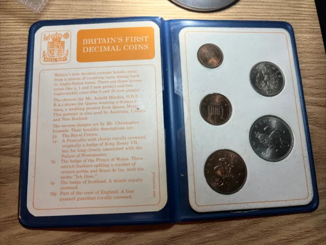 Britains First Decimal Coins - 1968- 1971