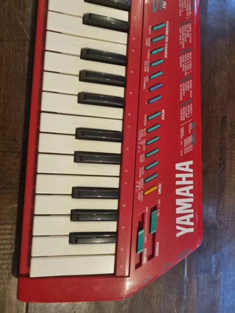 YAMAHA SHS-10 R RED FM Digital Keyboard With MIDI Keytar Controller Gui-board