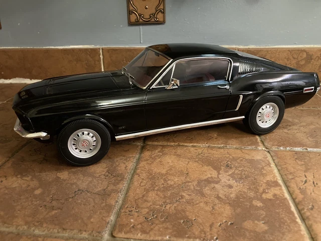 Ford Mustang Fastback 1968 NOREV 1/12 - Maquette Voiture Noire - Neuve Sous Boîte