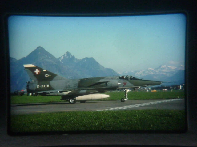 Photo Aviation Swiss Air Force Mirage IIIRS R-2110 Dubendorf 2003 - Kodachrome