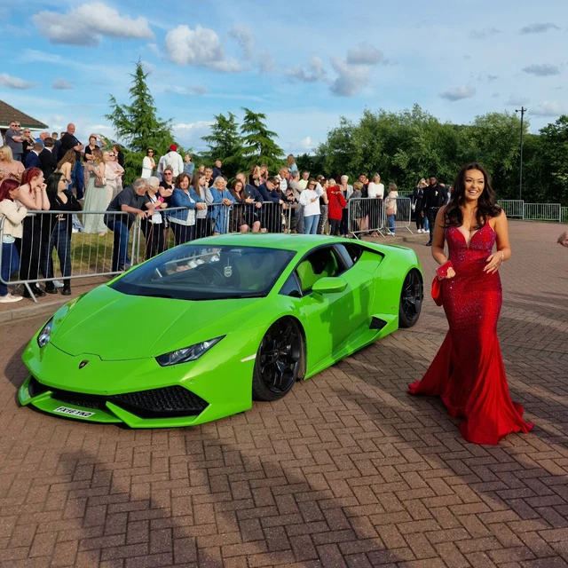 Green Lamborghini Huracan supercar Prom car hire, wedding hire events etc..
