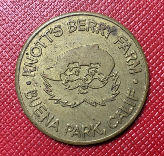 California ND Souvenir Medal. Knott’s Berry Farm Buena Park. Good Luck Token.