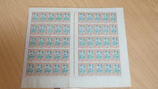 AG591g: Sheet of 50 French Colony Stamps 1930/40s- 10 - Guyane - De L' Inini
