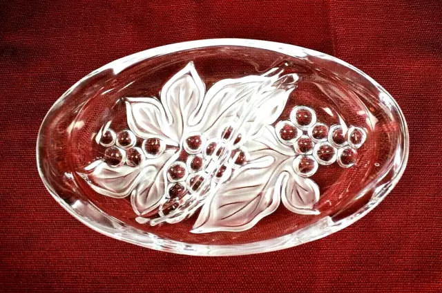 MIKASA Crystal Studio Nova Oval Two Part Relish Dip Divided Dish Country Grape